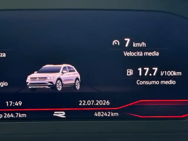 Volkswagen Tiguan view 10
