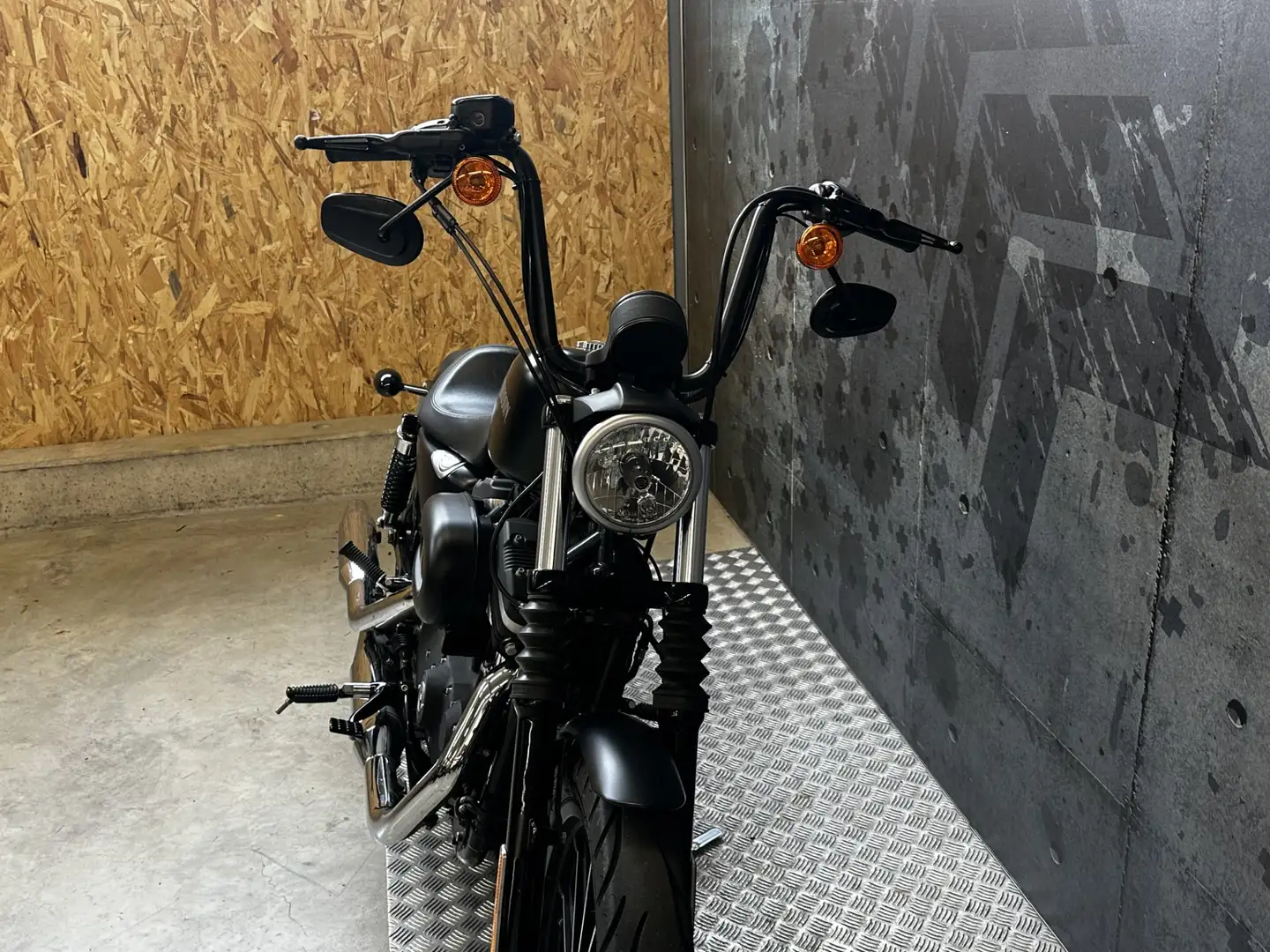 Harley-Davidson Sportster Negru - 2