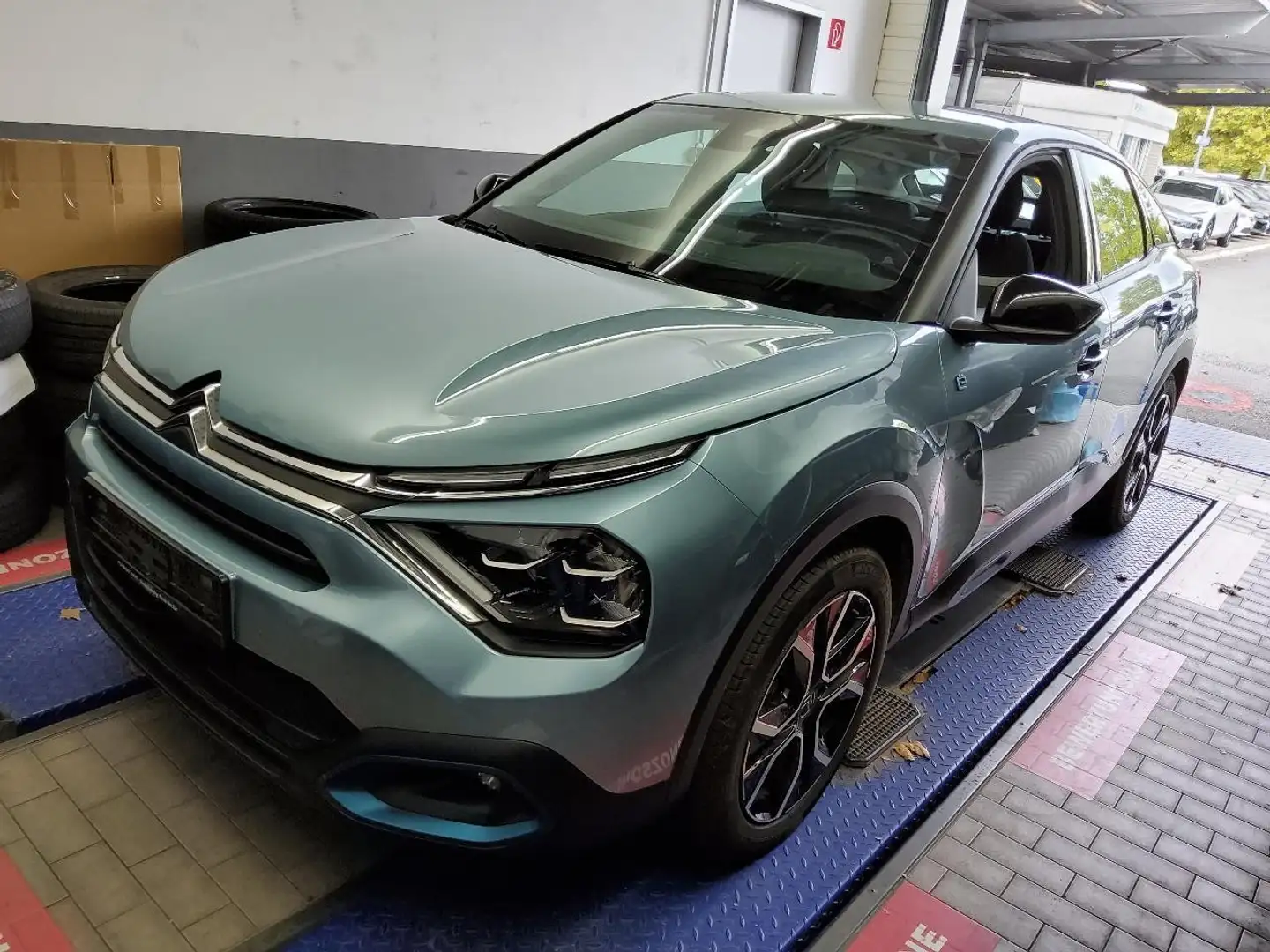 Citroen C4 Lim. ë- Feel Winterpaket Blau - 1