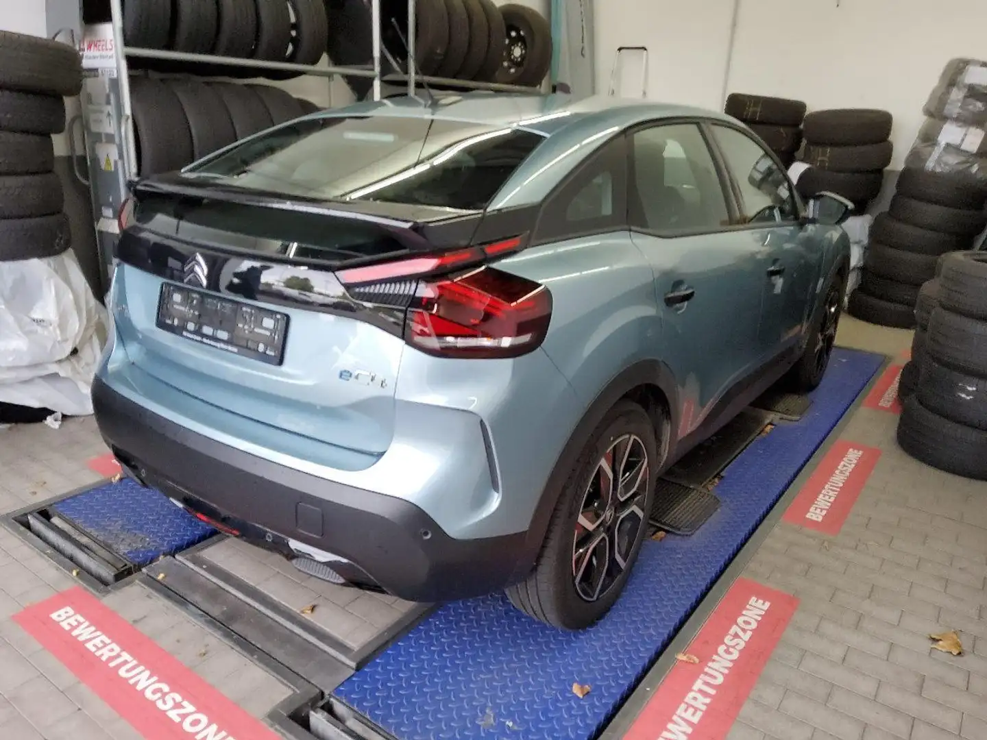 Citroen C4 Lim. ë- Feel Winterpaket Blau - 2