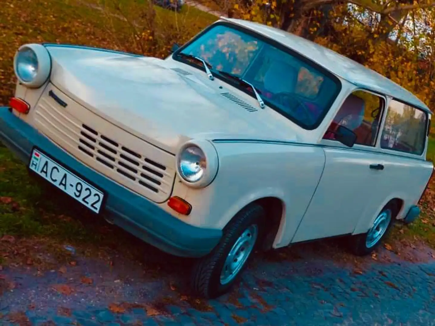 Trabant 1.1 Beige - 2