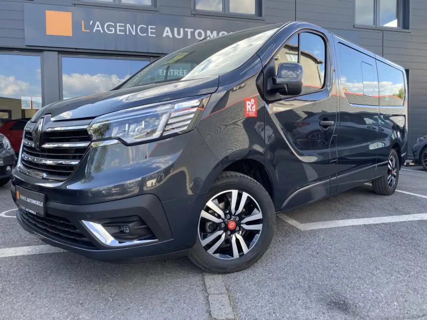 Renault Trafic 2.0 CDI RED EDITION 8 PLACES GARANTIE USINE Noir - 2
