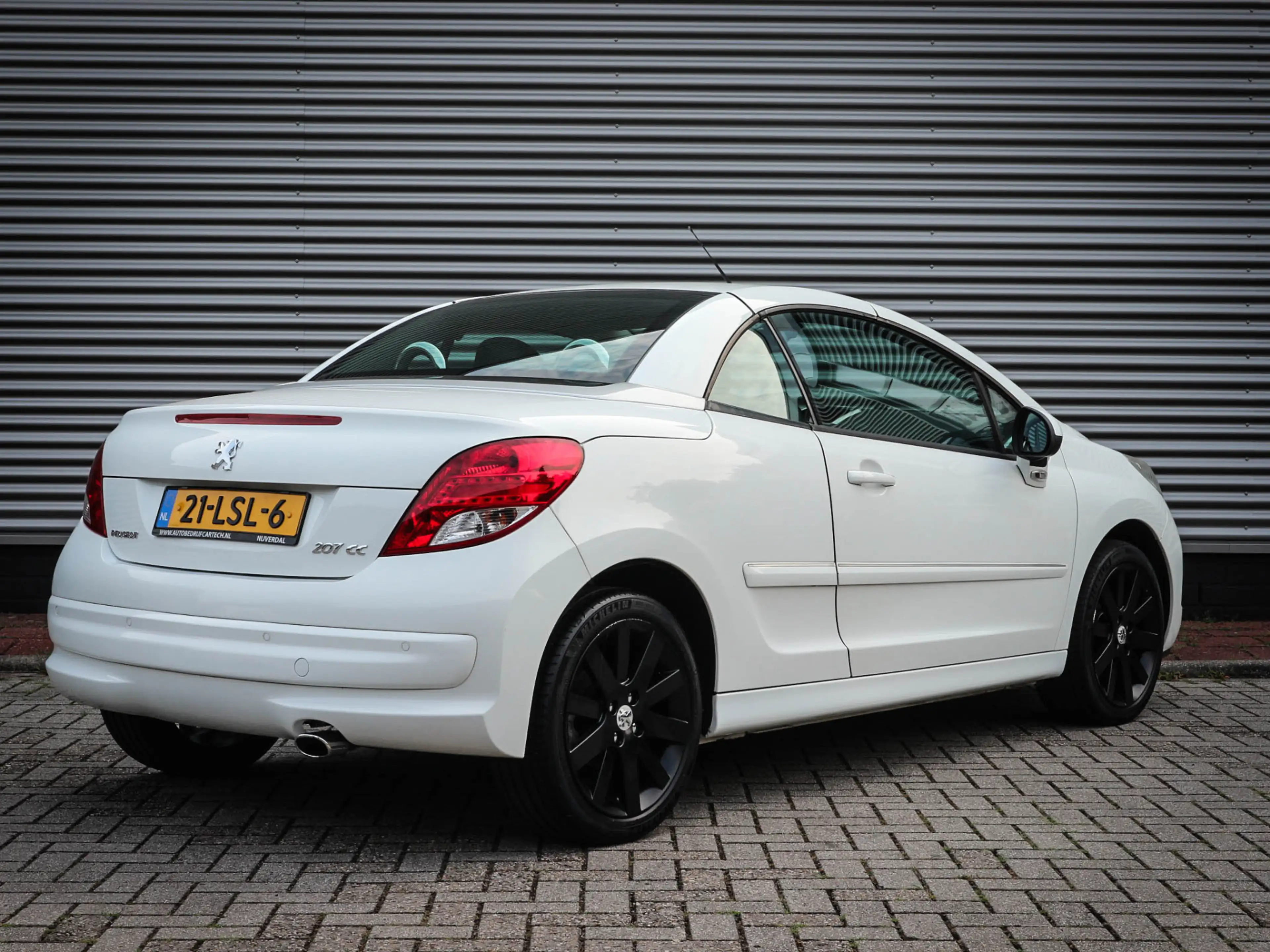 Peugeot 207 CC 1.6 VTi Noir & Blanc | Clima | Cruise | Audio | — photo 14