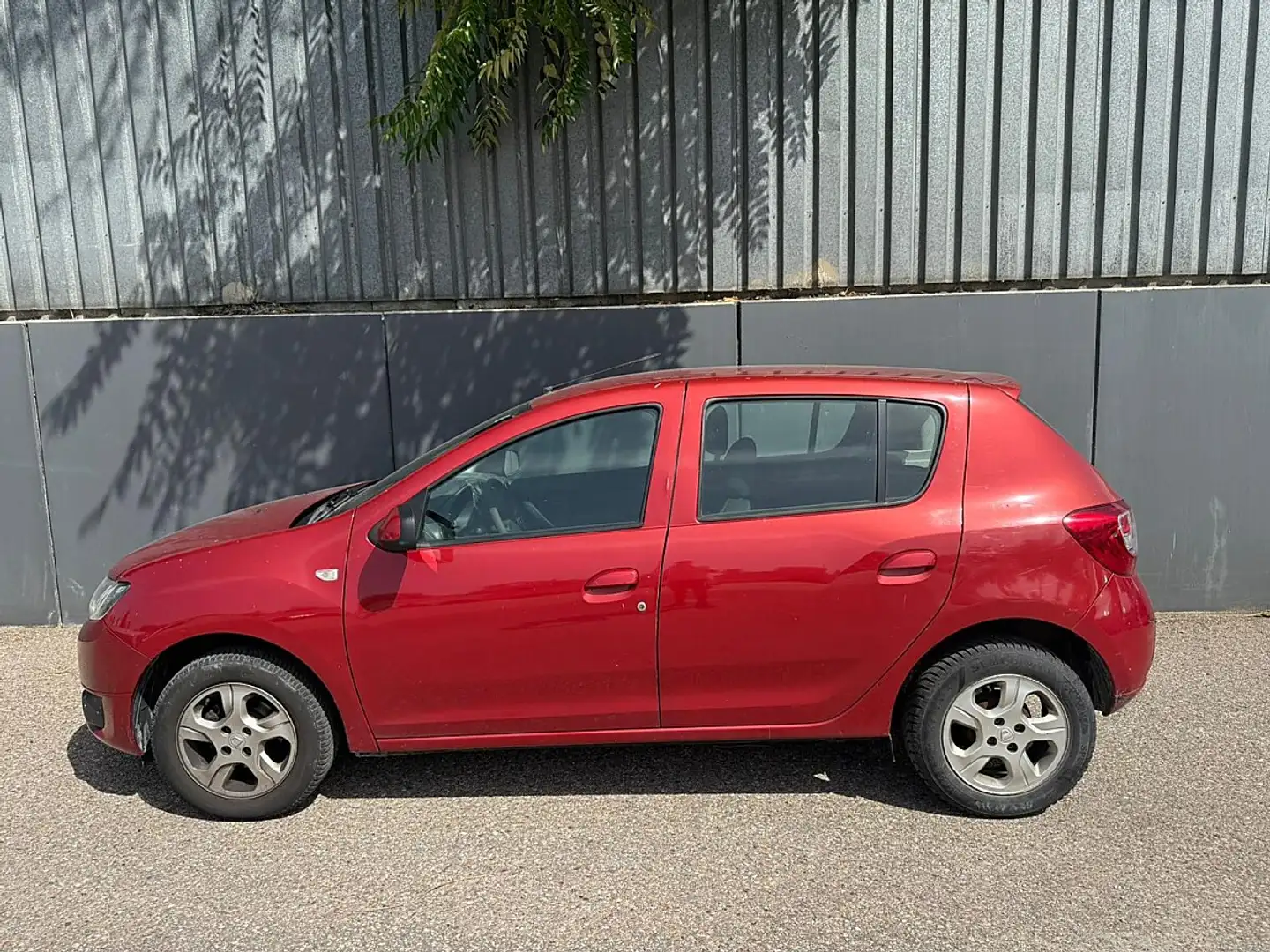 Dacia Sandero Supreme 1,2 16V 75 | PICKERL BIS 10/2026 INKL.Ü... Rot - 2