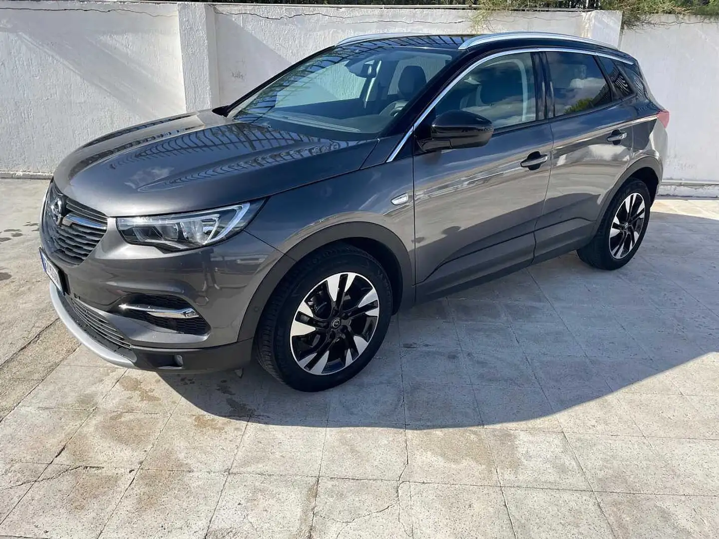 Opel Grandland 1ª serie X 1.5 diesel Ecotec Start&Stop 120 Annive Gris - 2