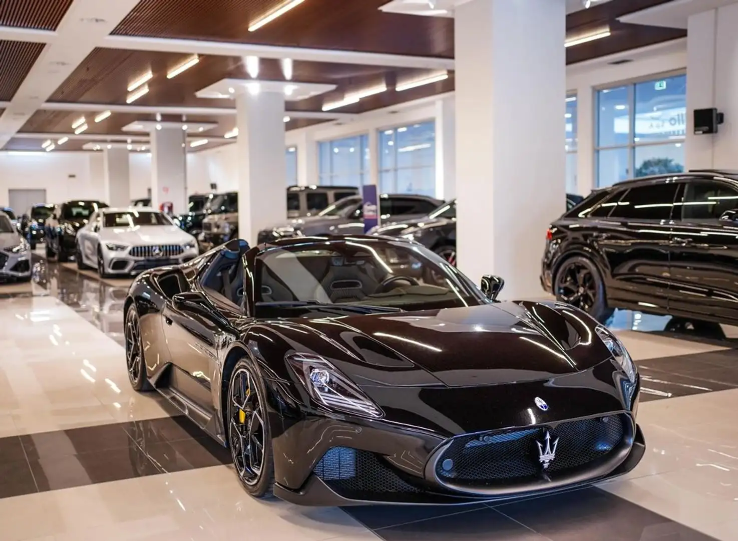 Maserati MC20 MC20 Cielo 3.0 V6 GT 630cv rwd auto Schwarz - 1