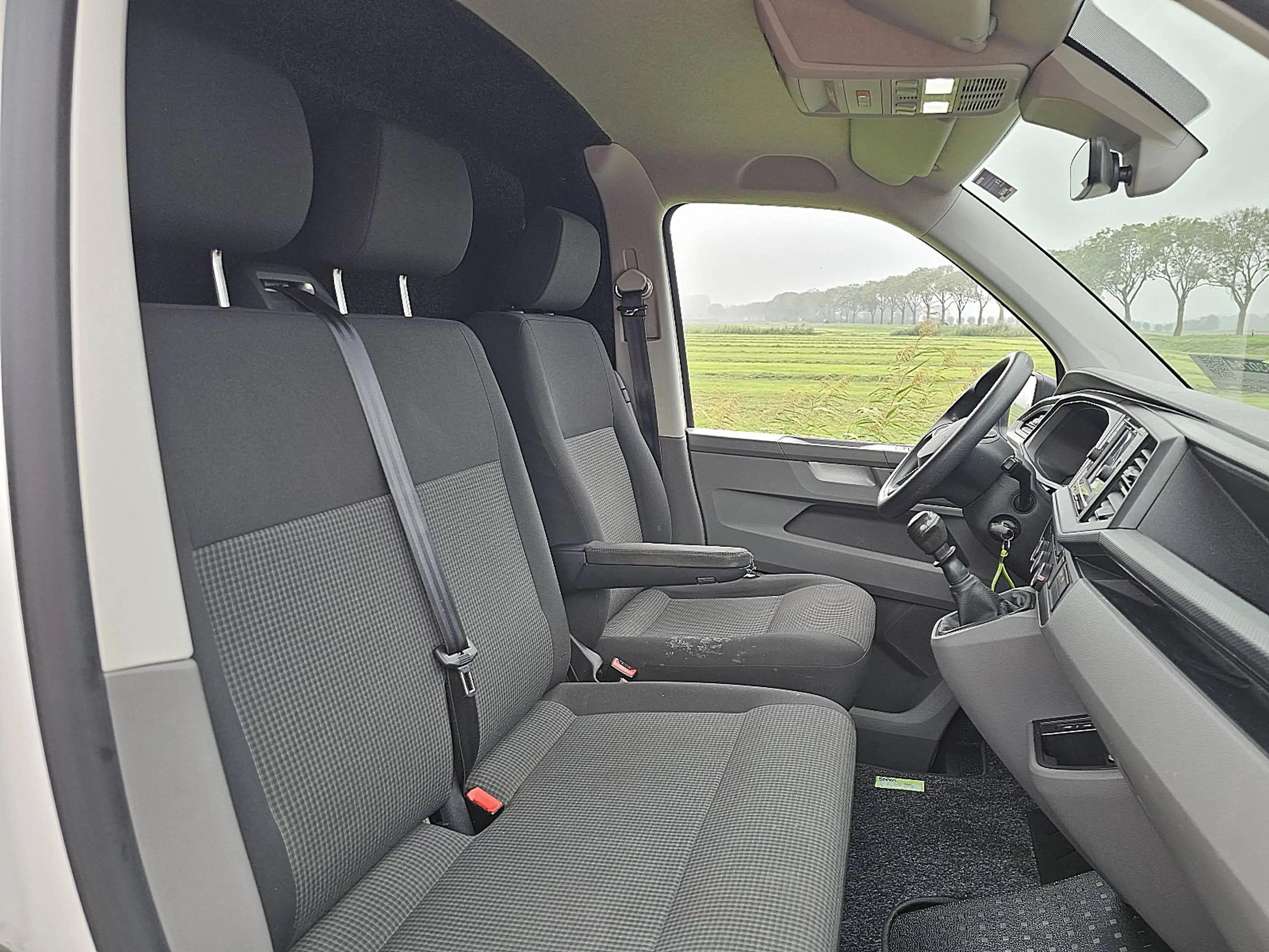 Volkswagen Transporter 2.0 TDI T6.1 L1H1 Carplay Achterklep Trekhaak Crui — photo 7
