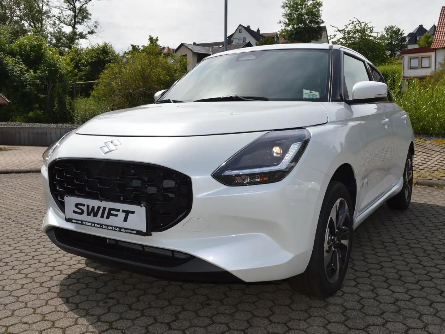 Suzuki Swift 1.2 DUALJET HYBRID Comfort+*LED* Blanc - 2
