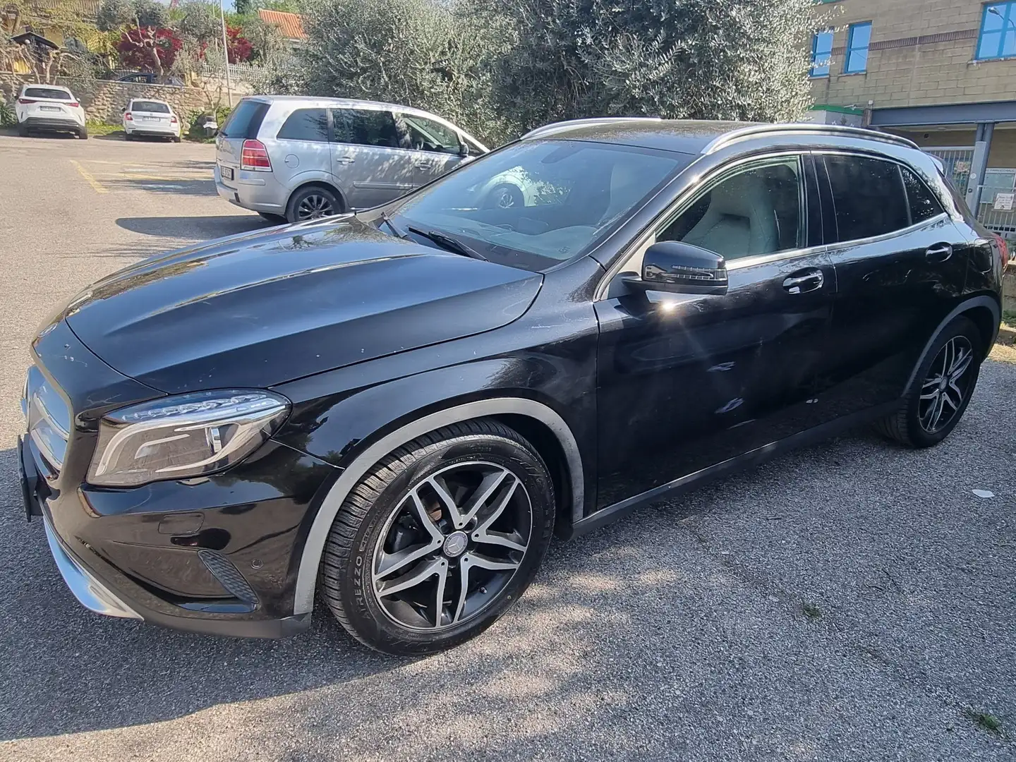 Mercedes-Benz GLA 220 GLA-X156 2014d (cdi) Sport 4matic 170cv auto Černá - 2