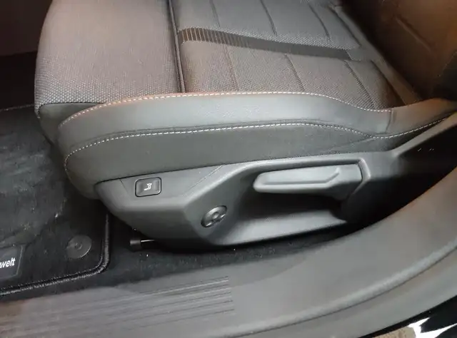 Opel Astra view 13