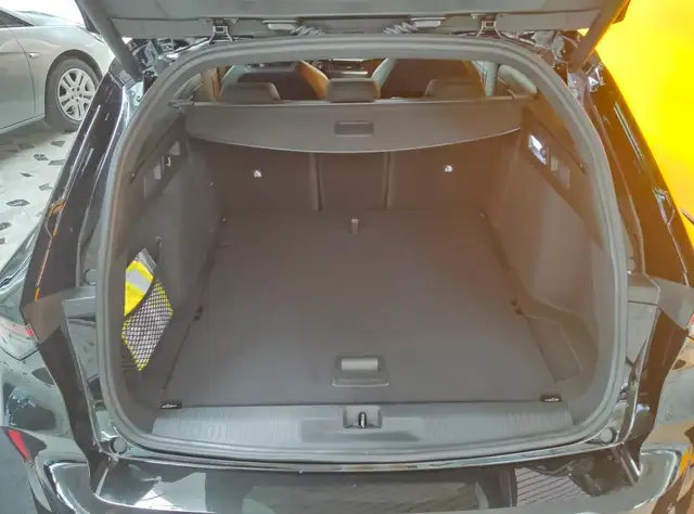 Opel Astra view 9