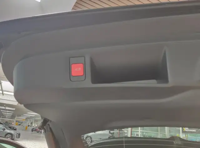 Opel Astra view 10