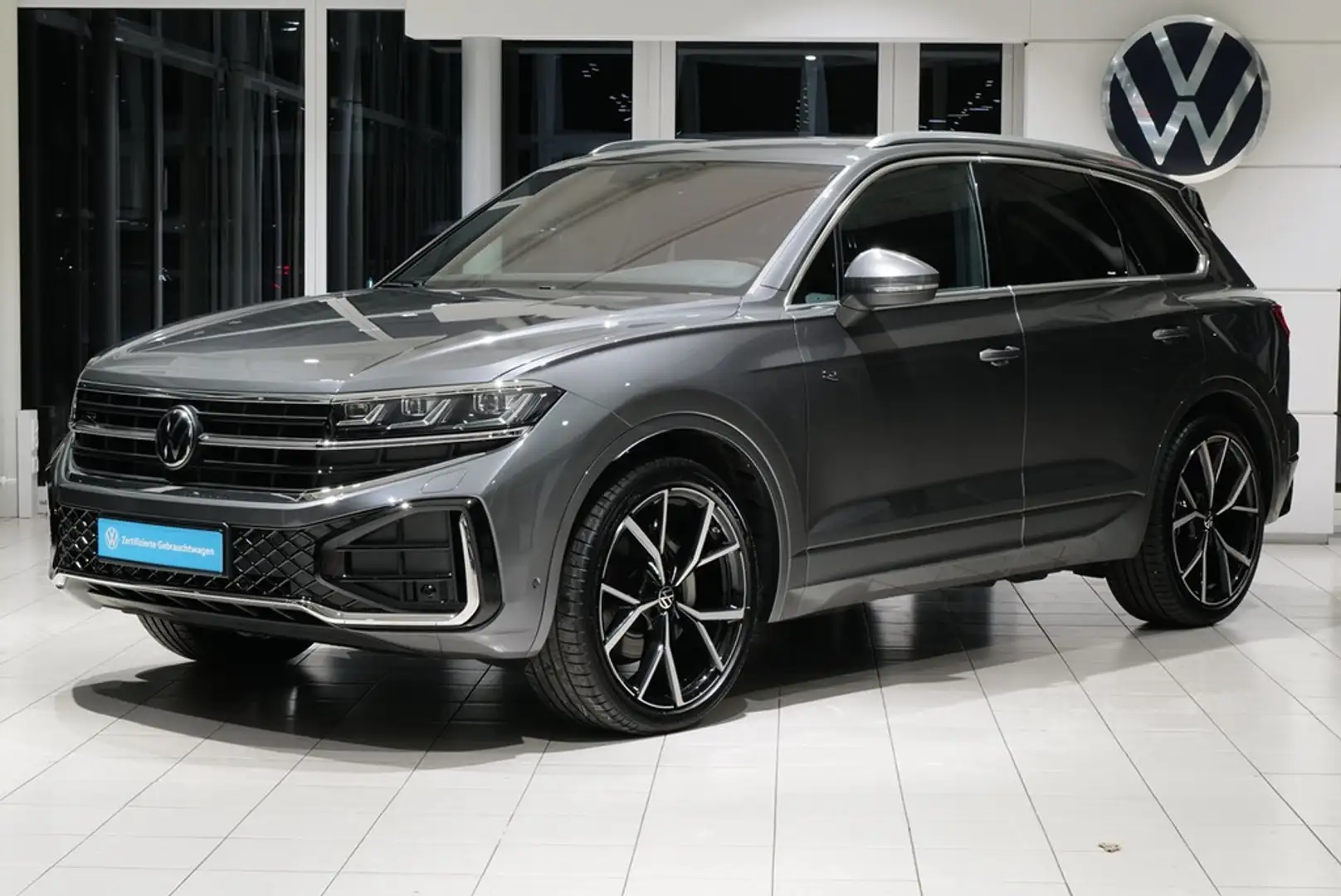 Volkswagen Touareg 3.0TDI R-Line 22" Allradlenkung Luft AHK RKAM Grau - 2