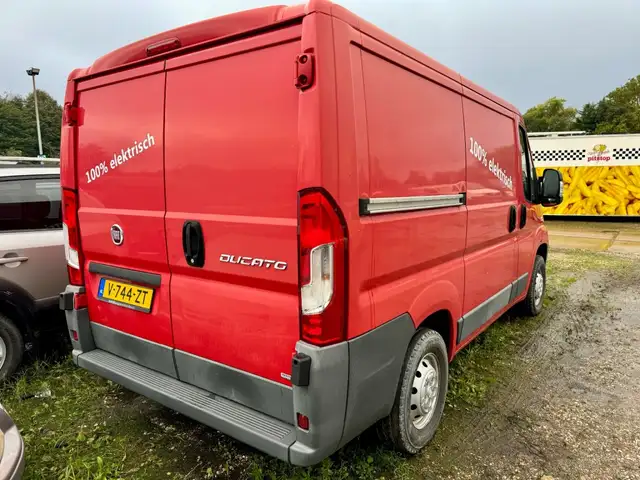 Fiat Ducato view 6