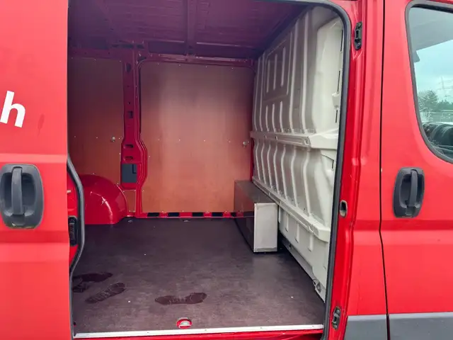 Fiat Ducato view 10