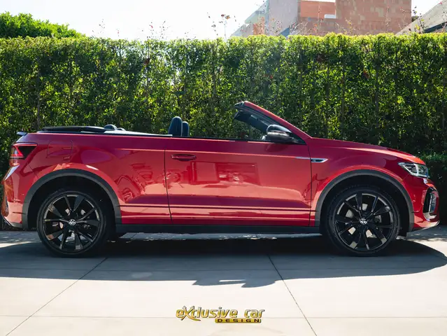 Volkswagen T-Roc view 4