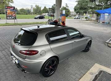 5p 1.9 jtd Distinctive 120cv