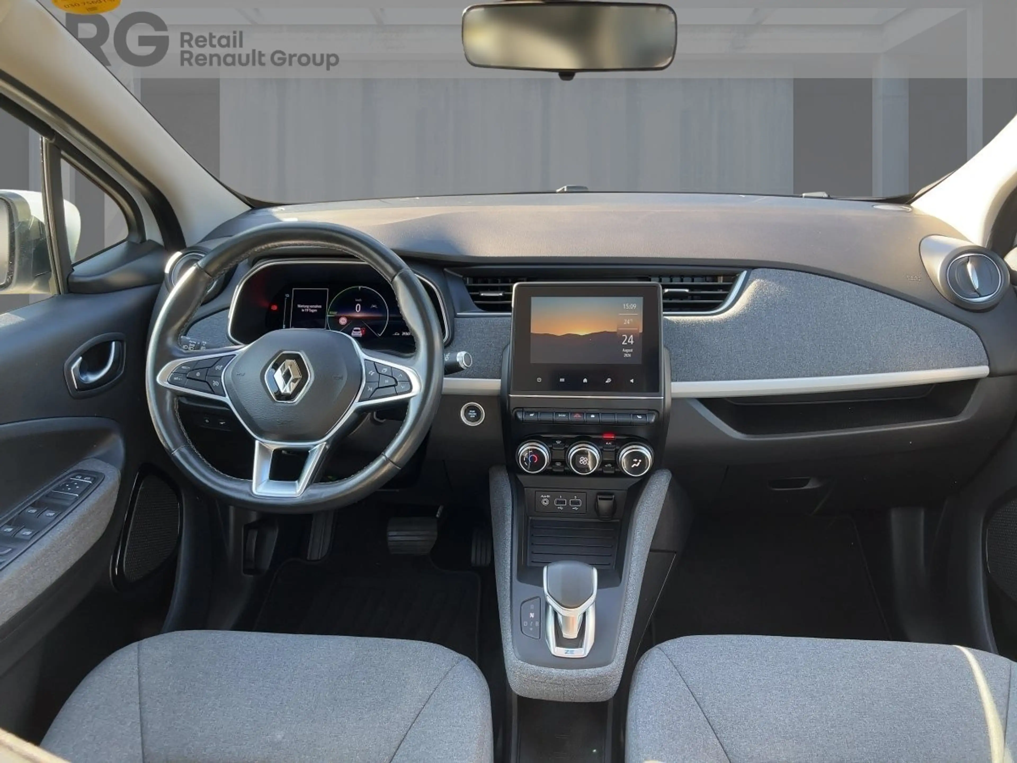 Renault ZOE R135 Z.E. 50 Experience — photo 10