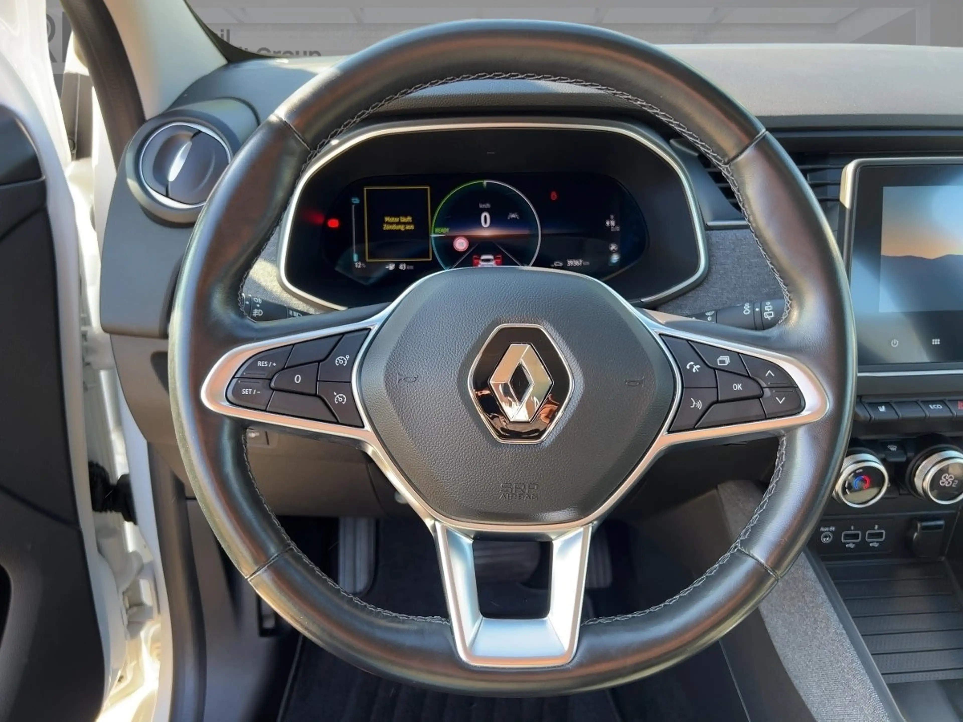 Renault ZOE R135 Z.E. 50 Experience — photo 11