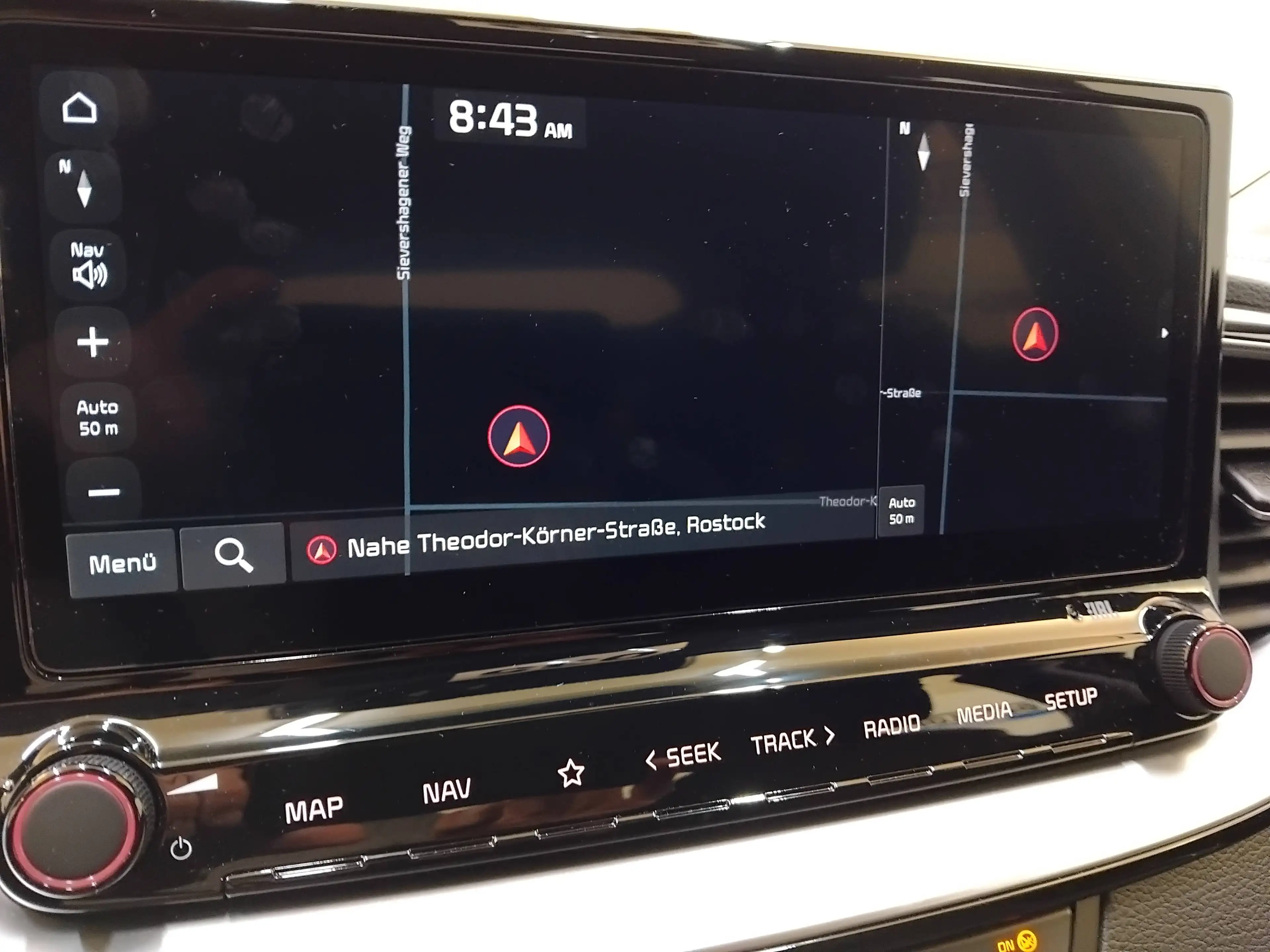 Kia XCeed — photo 12