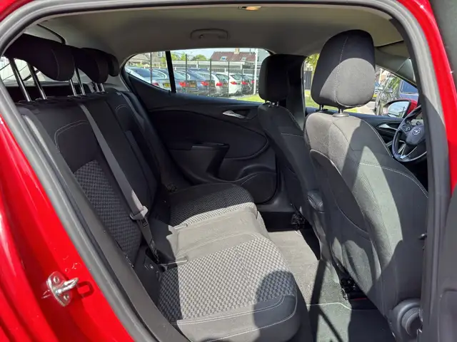 Opel Astra view 10