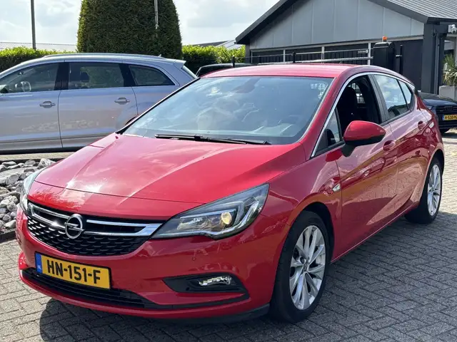 2015 Opel Astra in Red for sale