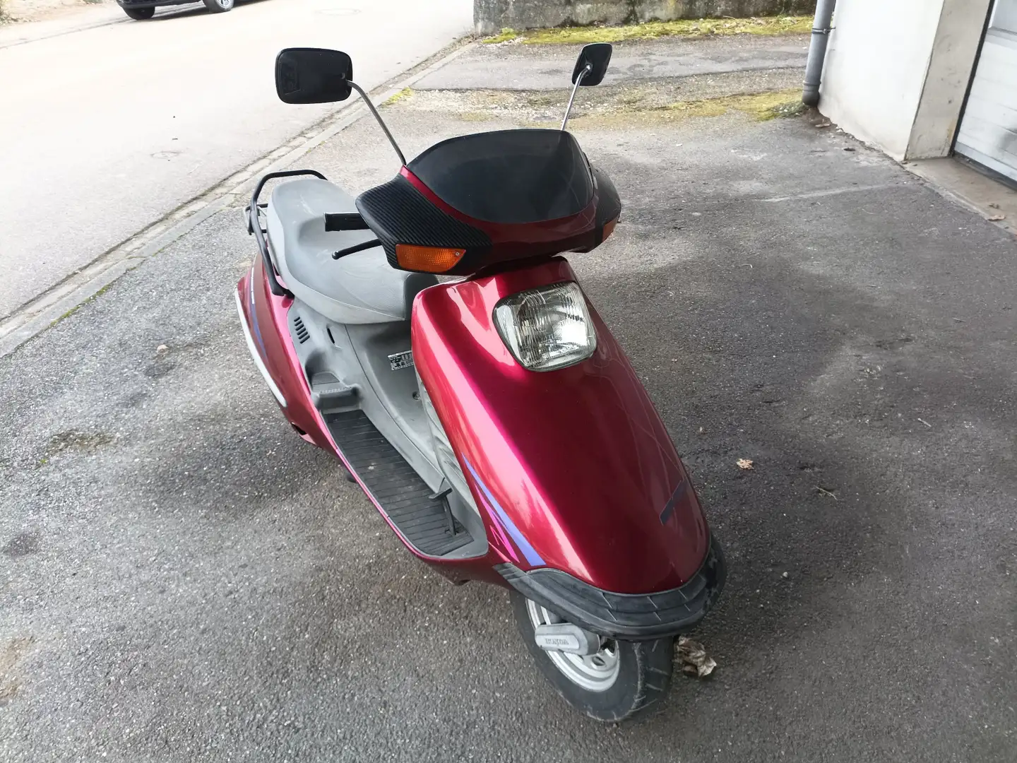 Honda CH 125 Spacy Czerwony - 1