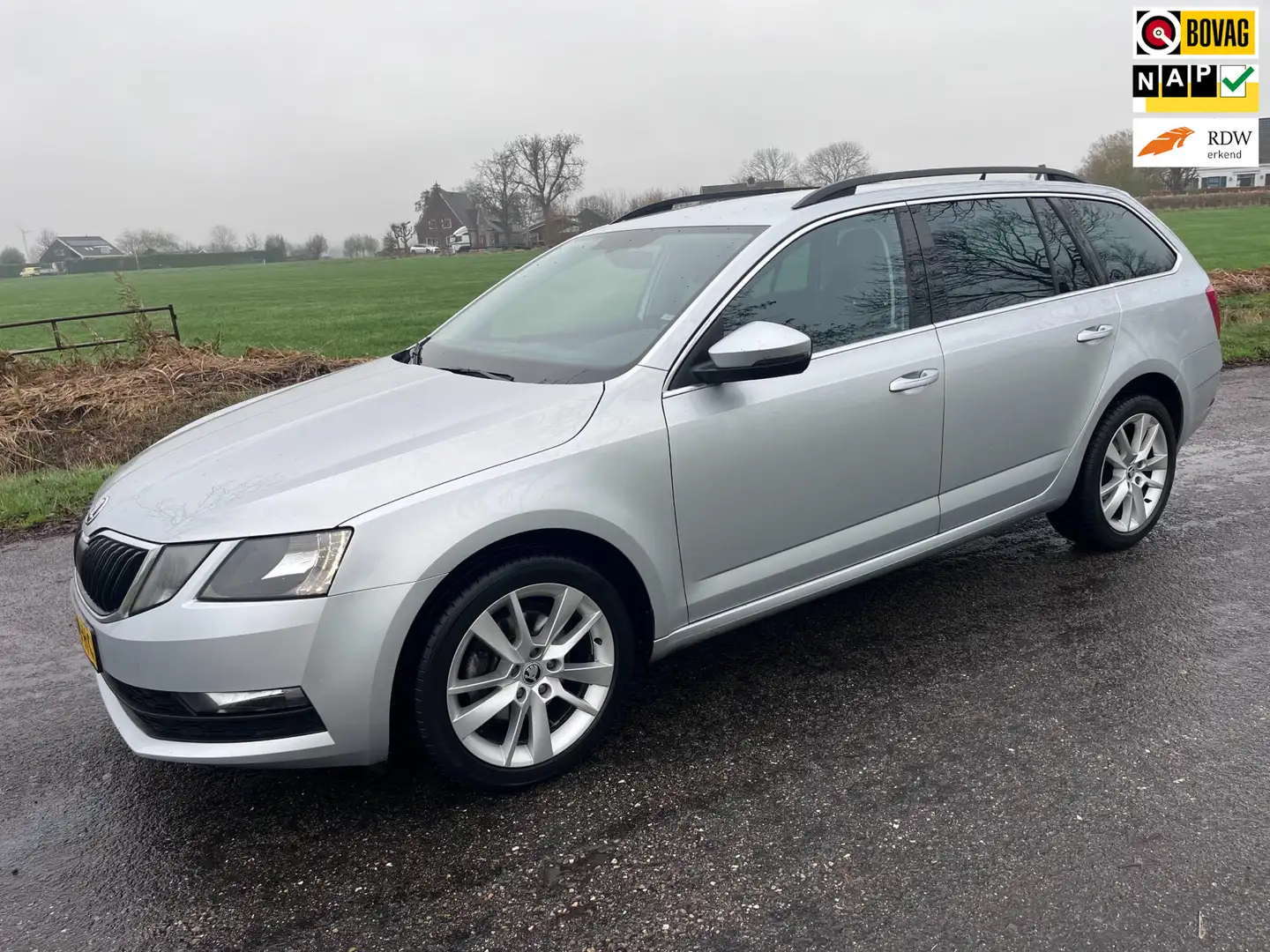 Skoda Octavia Combi 1.5 TSI Greentech Business Edition, 1e eigen Grijs - 1
