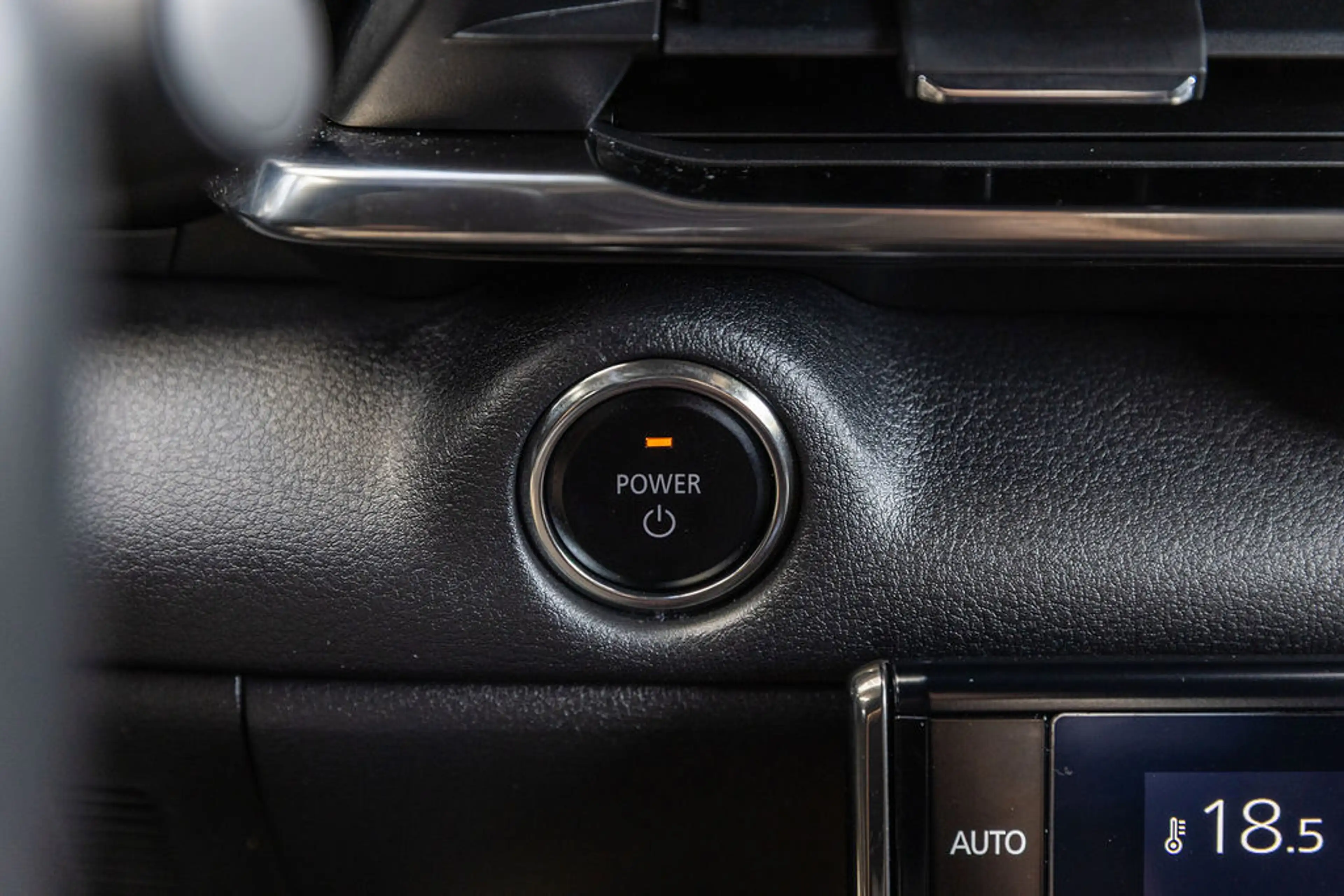 Mazda MX-30 E-SkyActiv EV 145 Advantage 36 kWh — photo 20