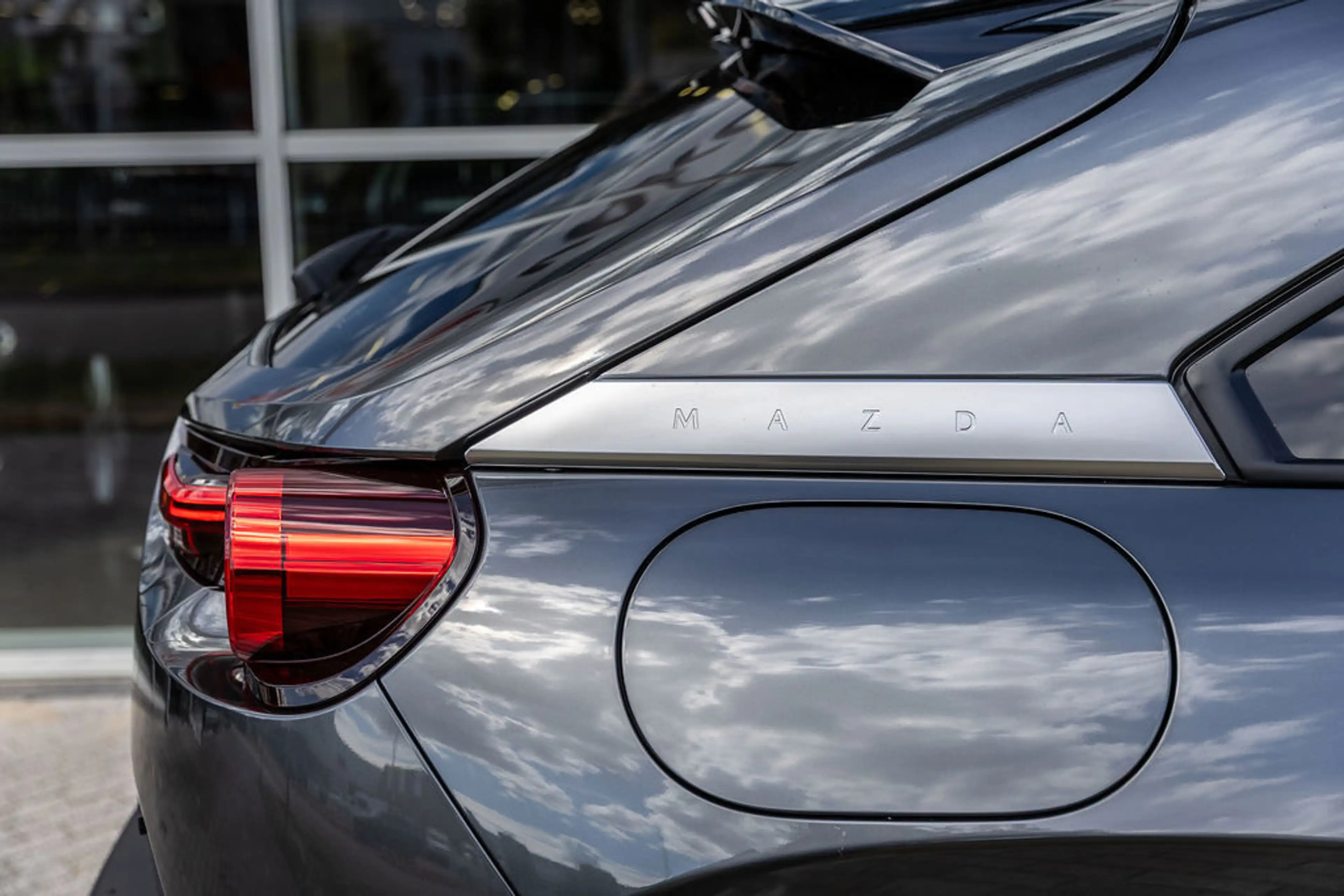 Mazda MX-30 E-SkyActiv EV 145 Advantage 36 kWh — photo 38