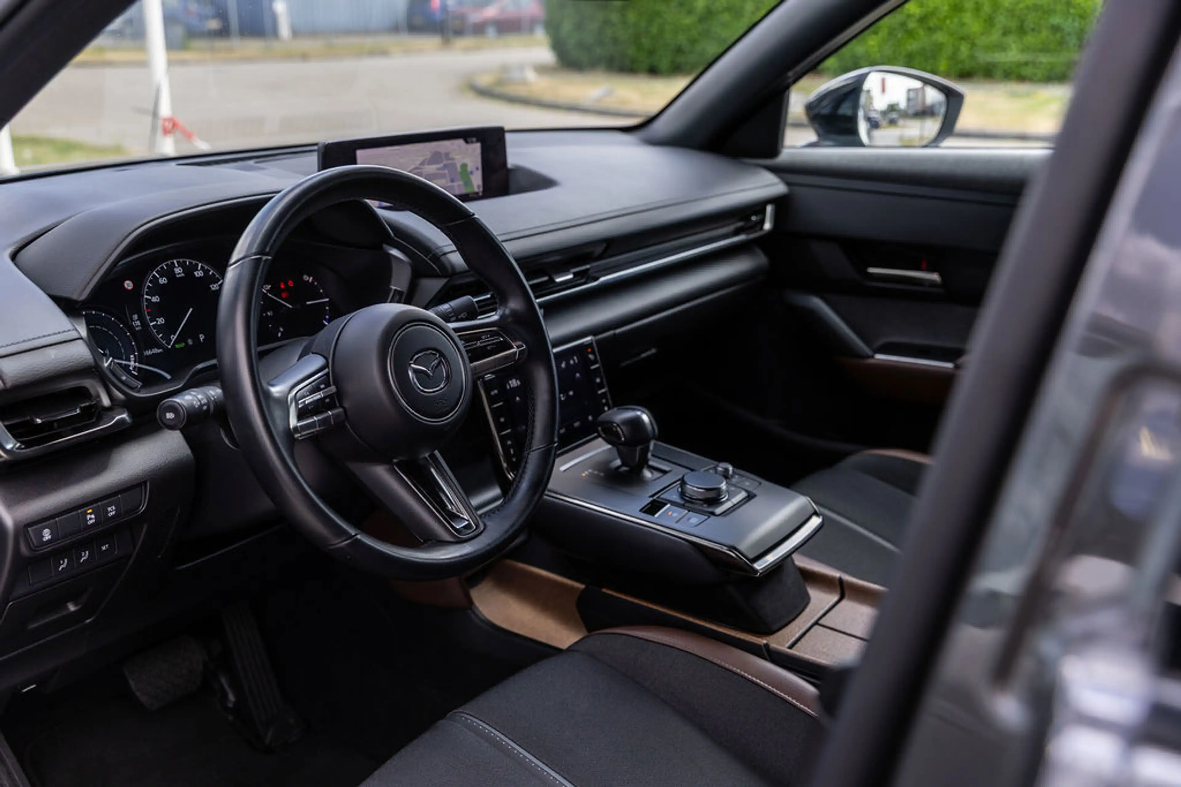 Mazda MX-30 E-SkyActiv EV 145 Advantage 36 kWh — photo 28