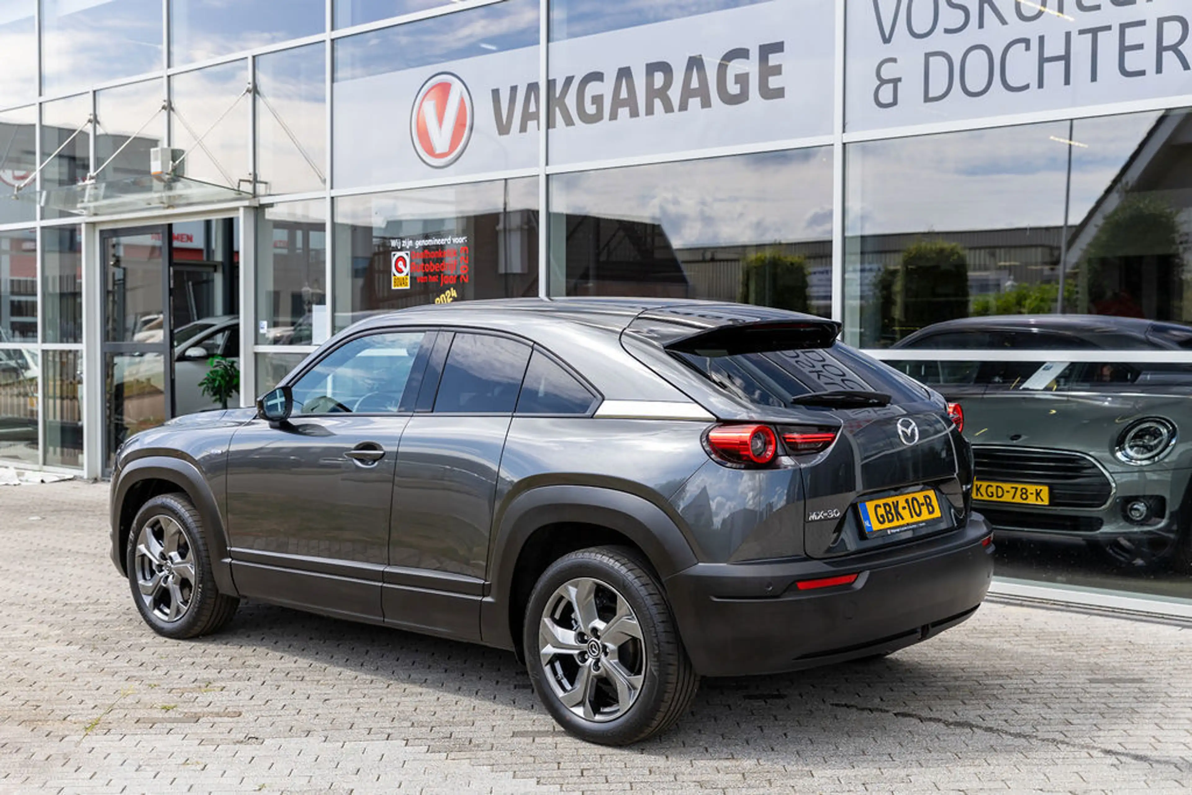 Mazda MX-30 E-SkyActiv EV 145 Advantage 36 kWh — photo 3