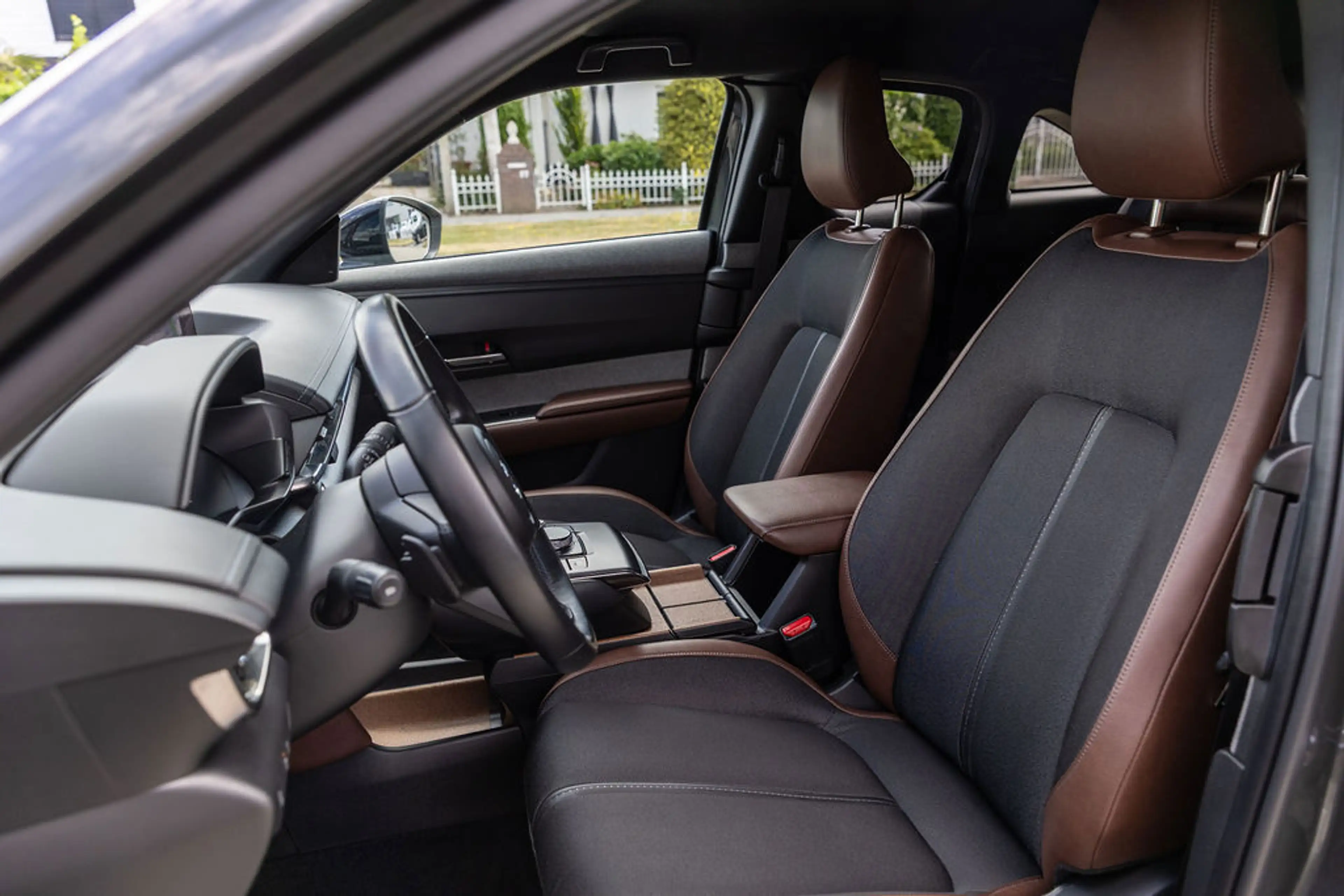 Mazda MX-30 E-SkyActiv EV 145 Advantage 36 kWh — photo 9