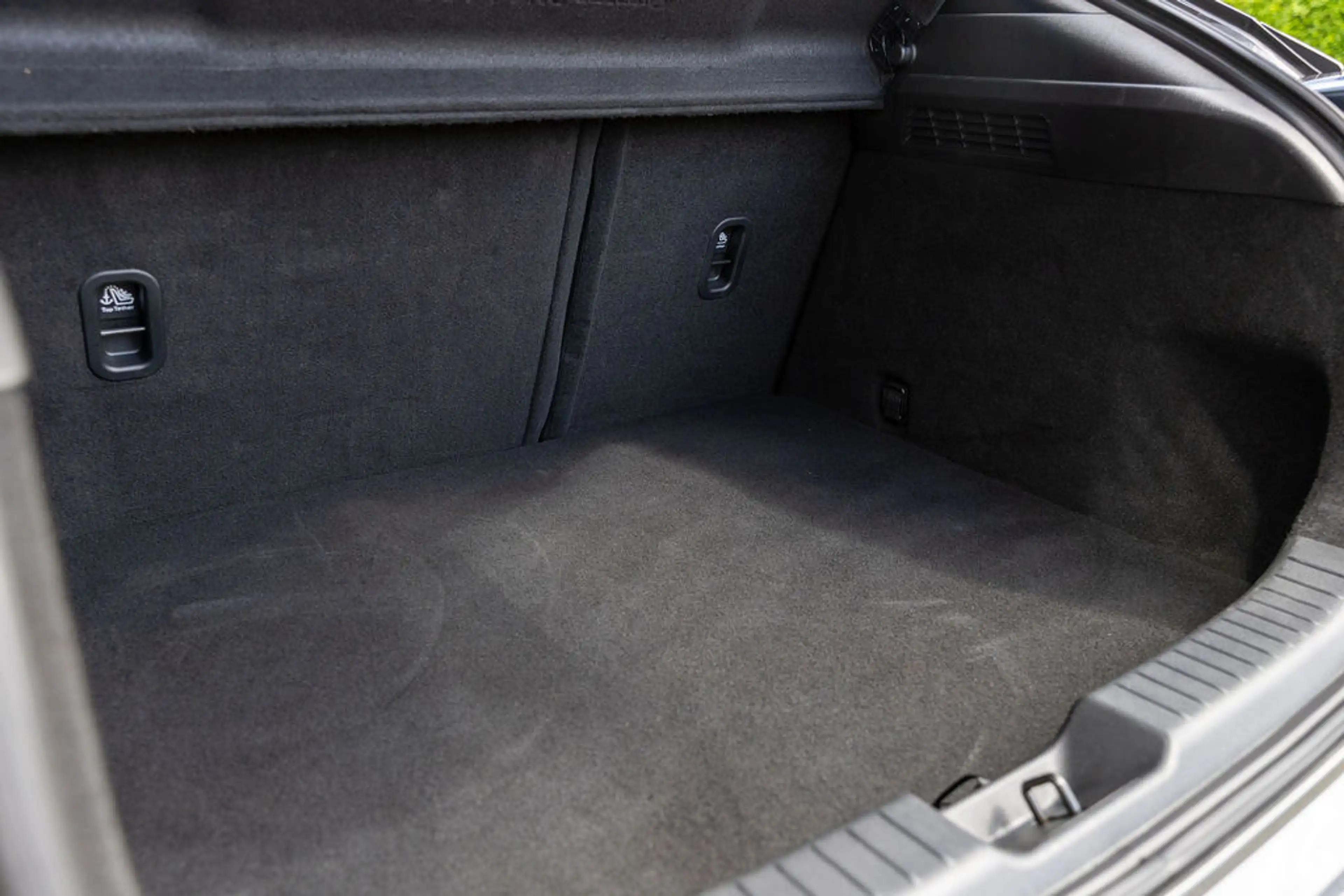 Mazda MX-30 E-SkyActiv EV 145 Advantage 36 kWh — photo 41