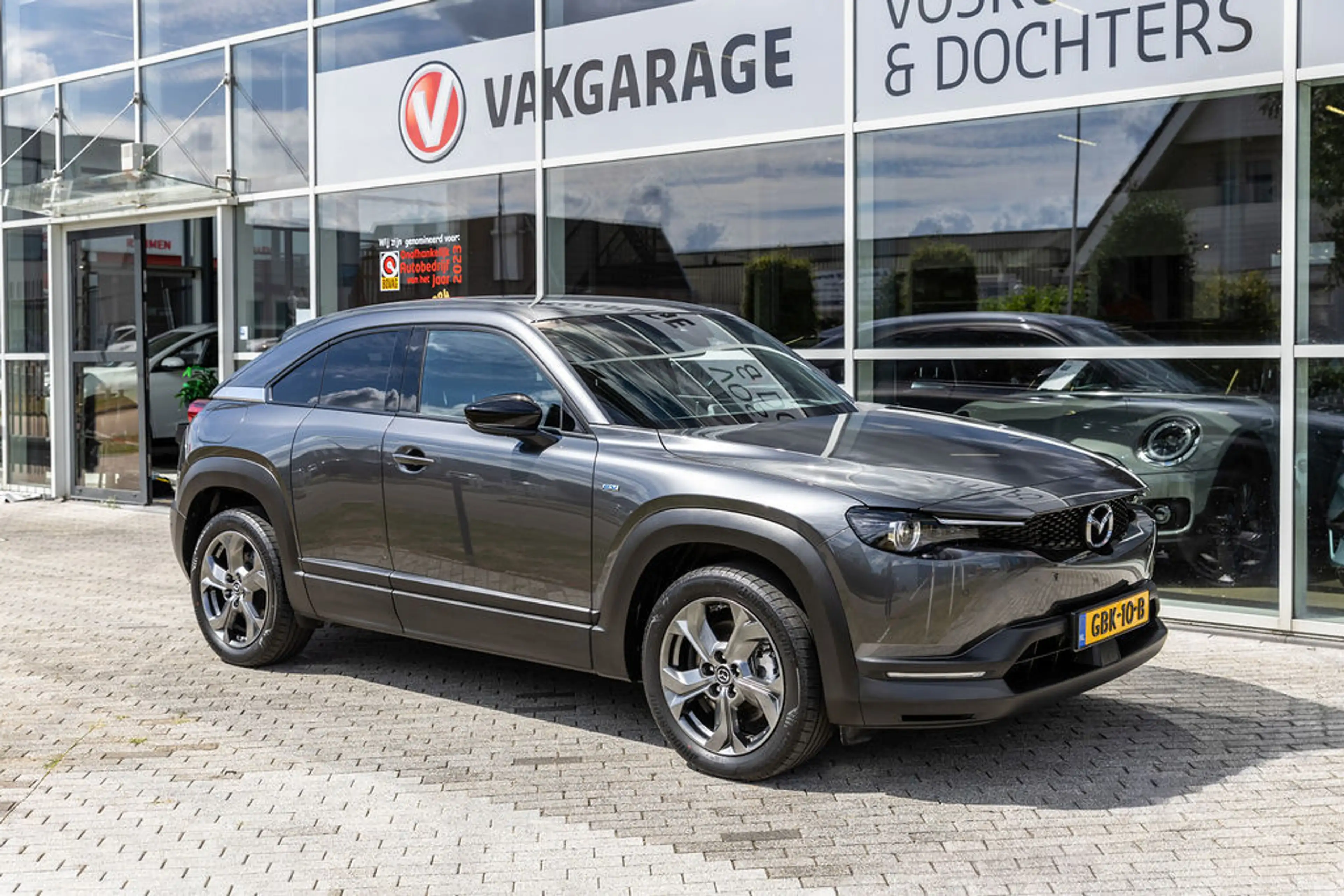 Mazda MX-30 E-SkyActiv EV 145 Advantage 36 kWh — photo 46