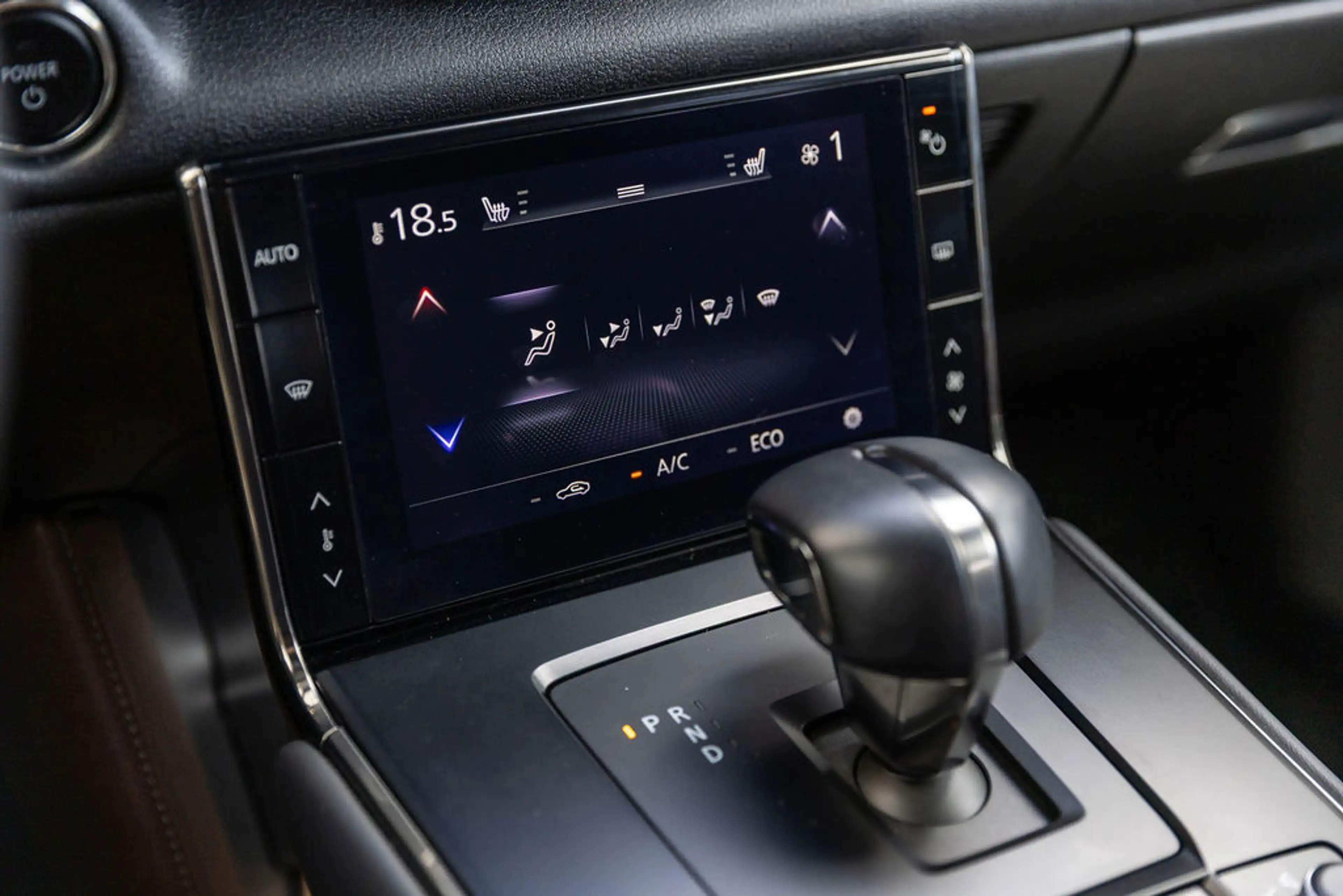 Mazda MX-30 E-SkyActiv EV 145 Advantage 36 kWh — photo 17