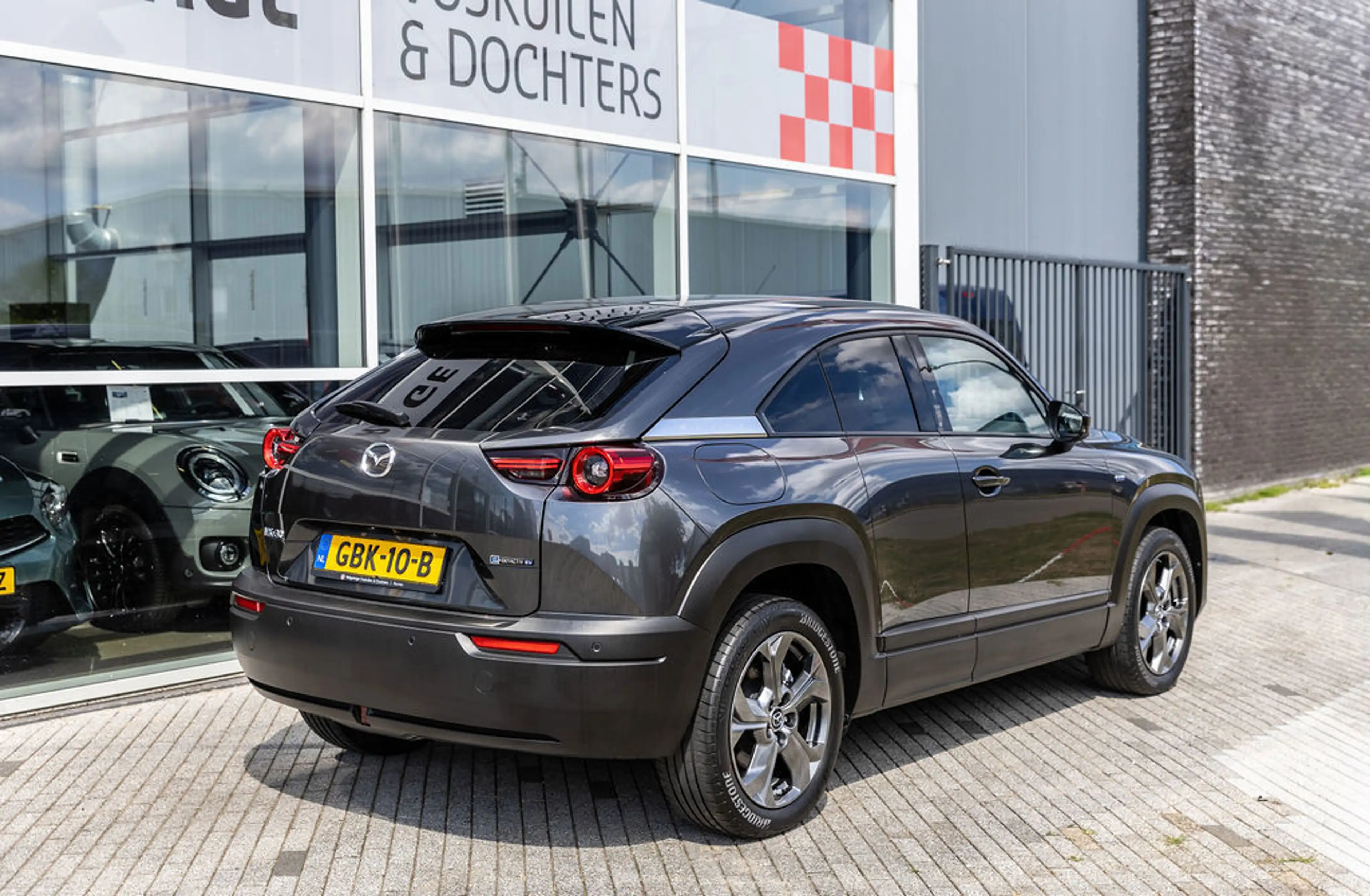 Mazda MX-30 E-SkyActiv EV 145 Advantage 36 kWh — photo 44