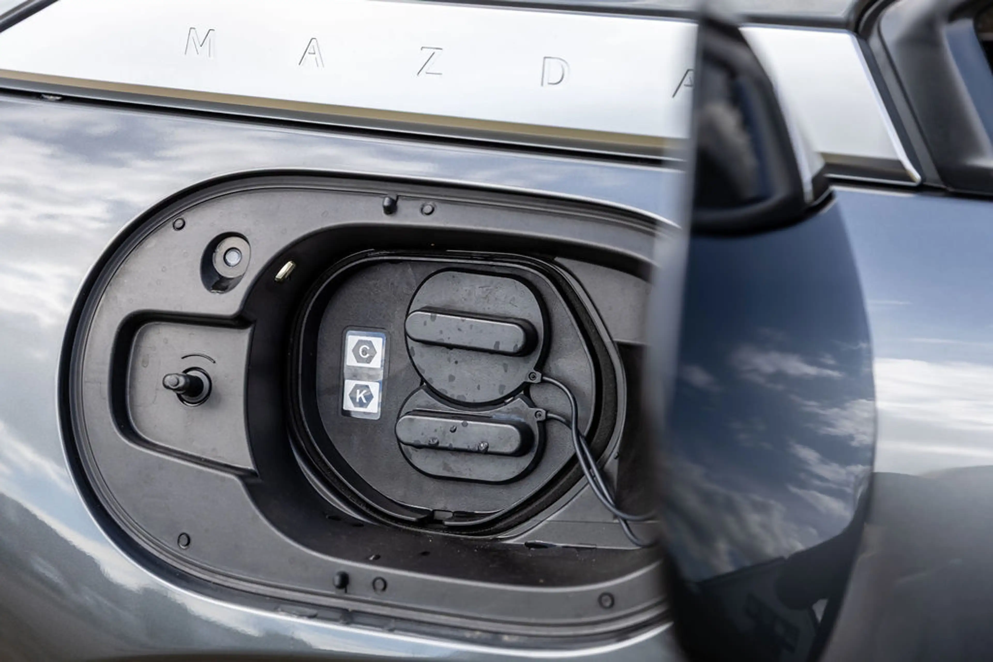 Mazda MX-30 E-SkyActiv EV 145 Advantage 36 kWh — photo 37