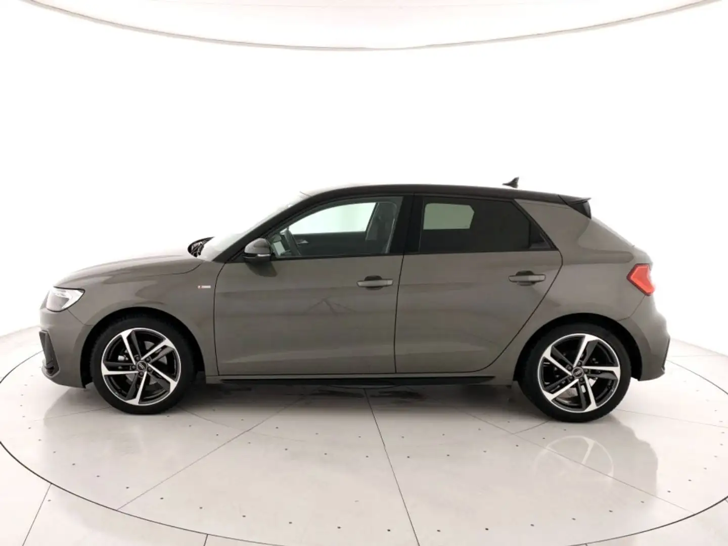 Audi A1 SPB 30TFSI S-Line Identity Black 116cv Grigio - 2