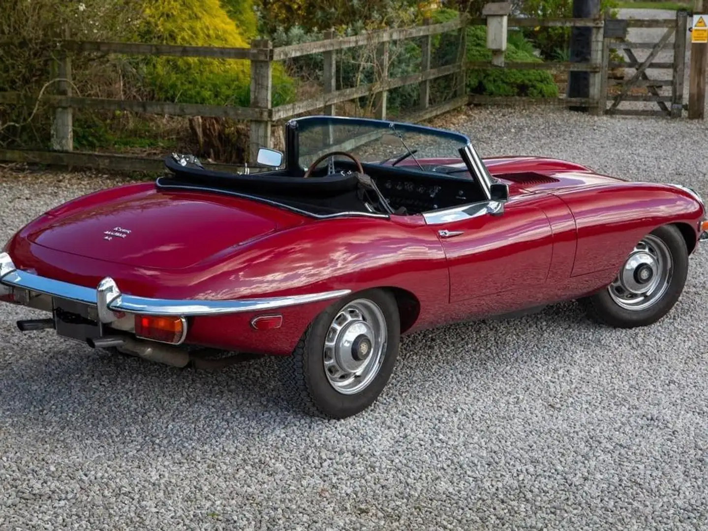 Jaguar E-Type Series II OTS Rot - 2