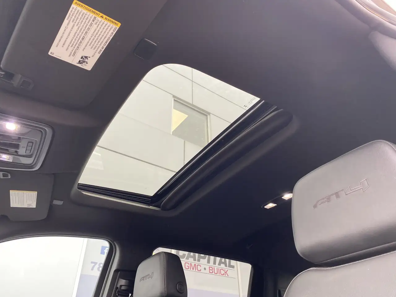GMC Sierra 3500HD снимка GMC Sierra 3500HD