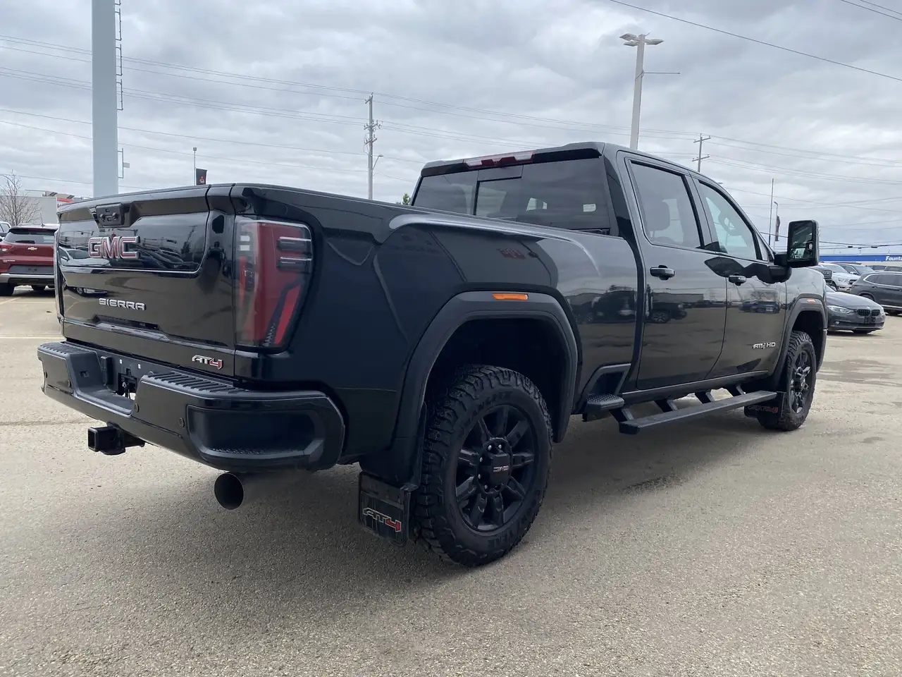GMC Sierra 3500HD снимка GMC Sierra 3500HD