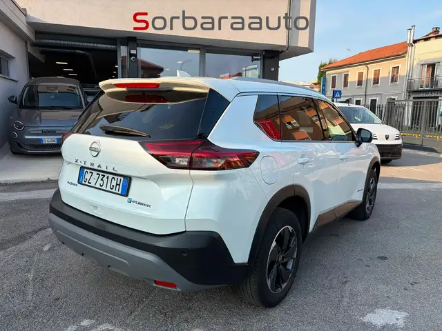 Nissan X-Trail view 5