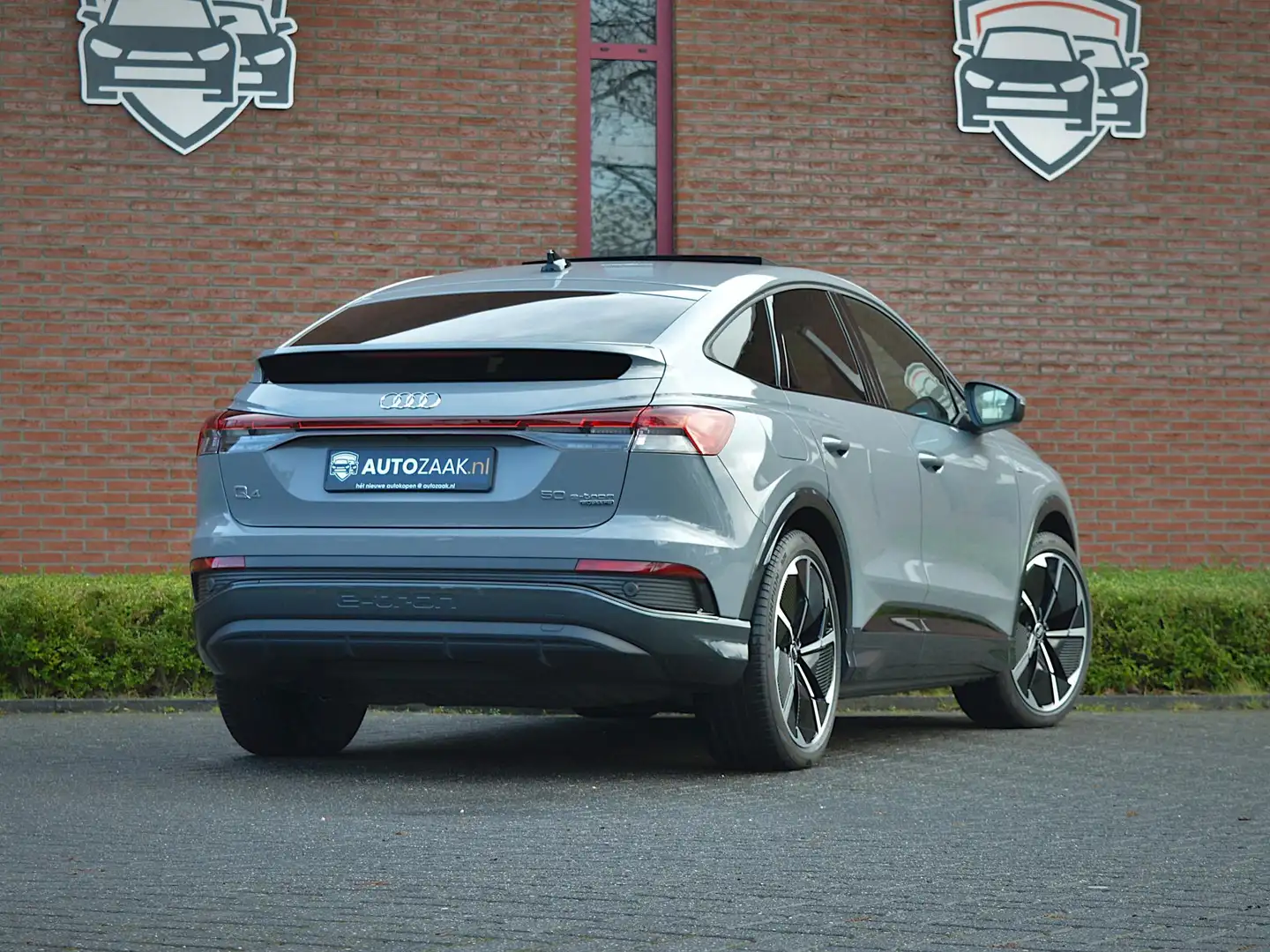 Audi Q4 e-tron Sportback 50 Quattro S Edition | Pano | ACC | Sono Grau - 2