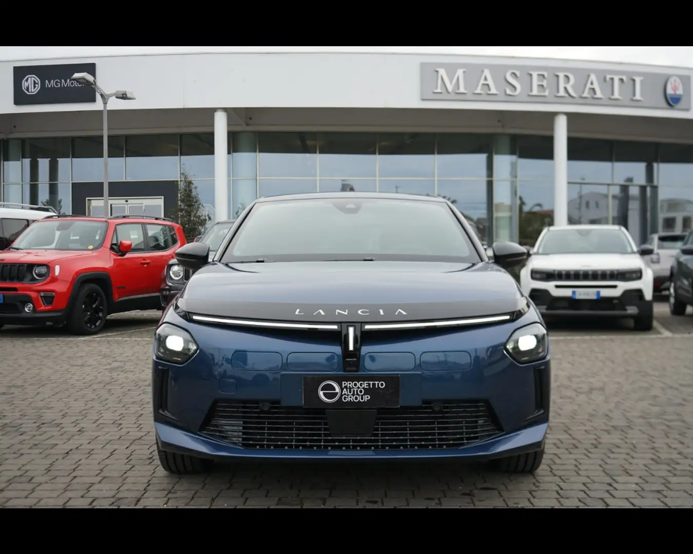 Lancia Ypsilon 51kWh LX Blauw - 2