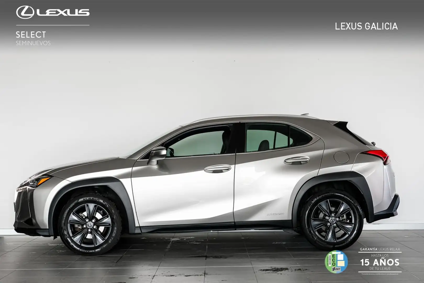 Lexus UX 300e Business - 2
