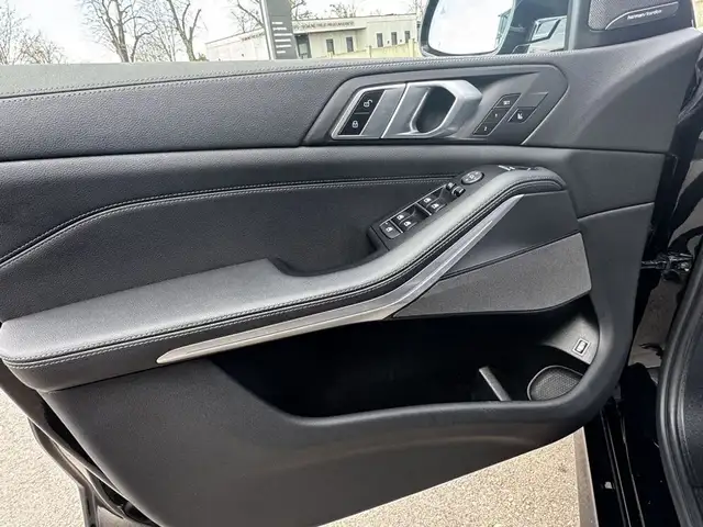 BMW X5 xDrive 45e M Sport Pano, Hub, Harman, KeylessGO Ansicht 12