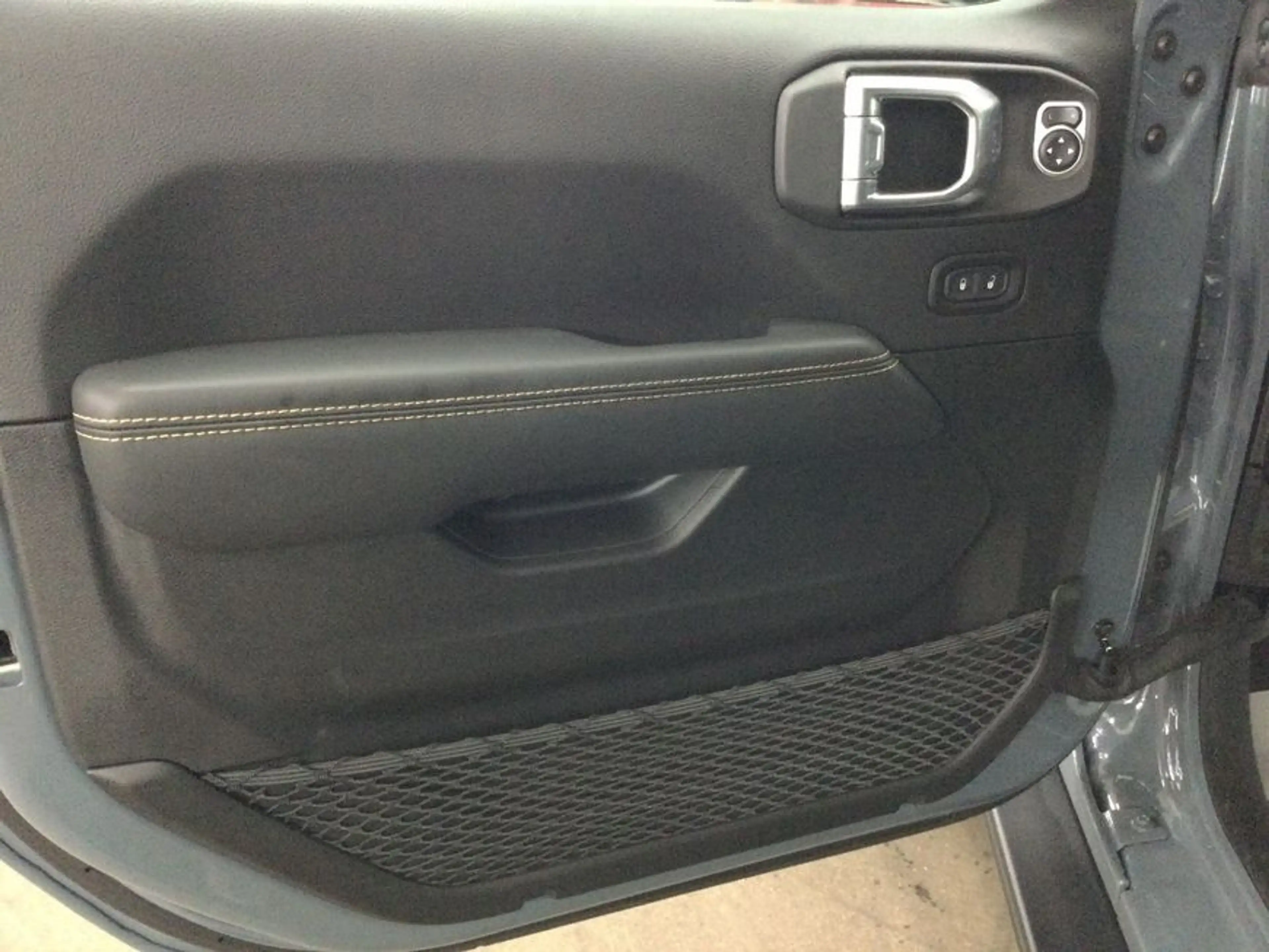 Jeep Wrangler Unlimited 2.0 T-GDI Hardtop AWD Automatik — photo 12