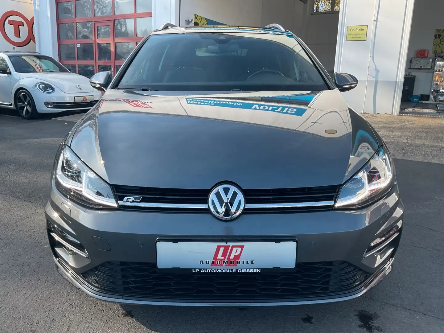 Volkswagen Golf VII Variant 1.5 TSI DSG R-Line LED AHK Grau - 2