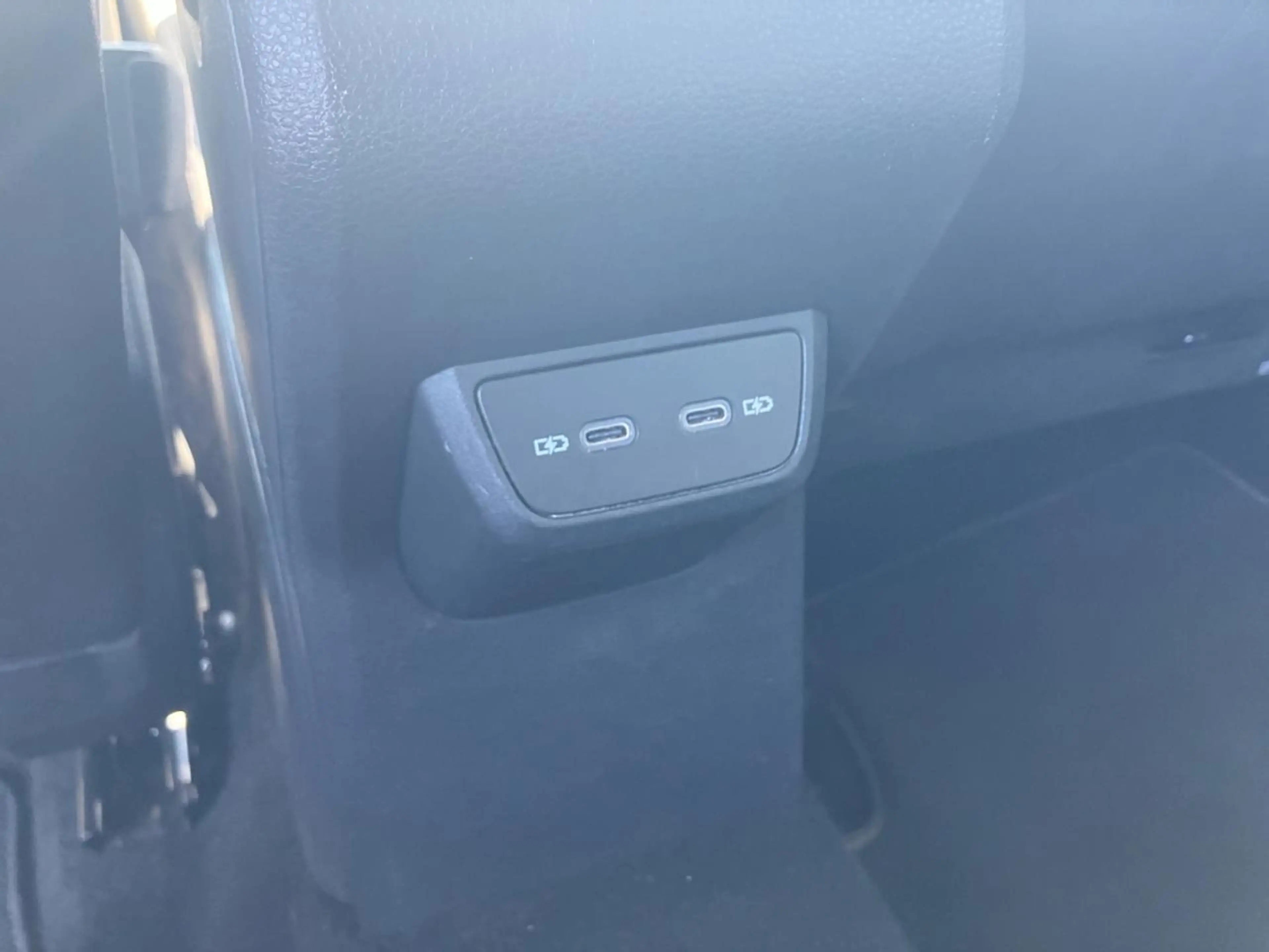Volkswagen Taigo 1.0 TSI 115pk DSG R-Line 17" alu / keyless / camera — photo 15
